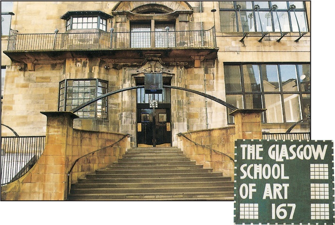 Glasgow Sanat Okulu, Renfrew Caddesi&#39;ndeki kuzey cephesindeki ana giriş.
