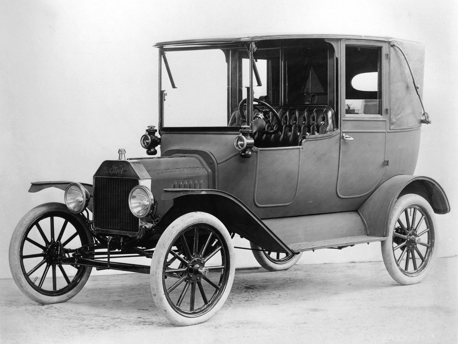 1915, Ford Model T